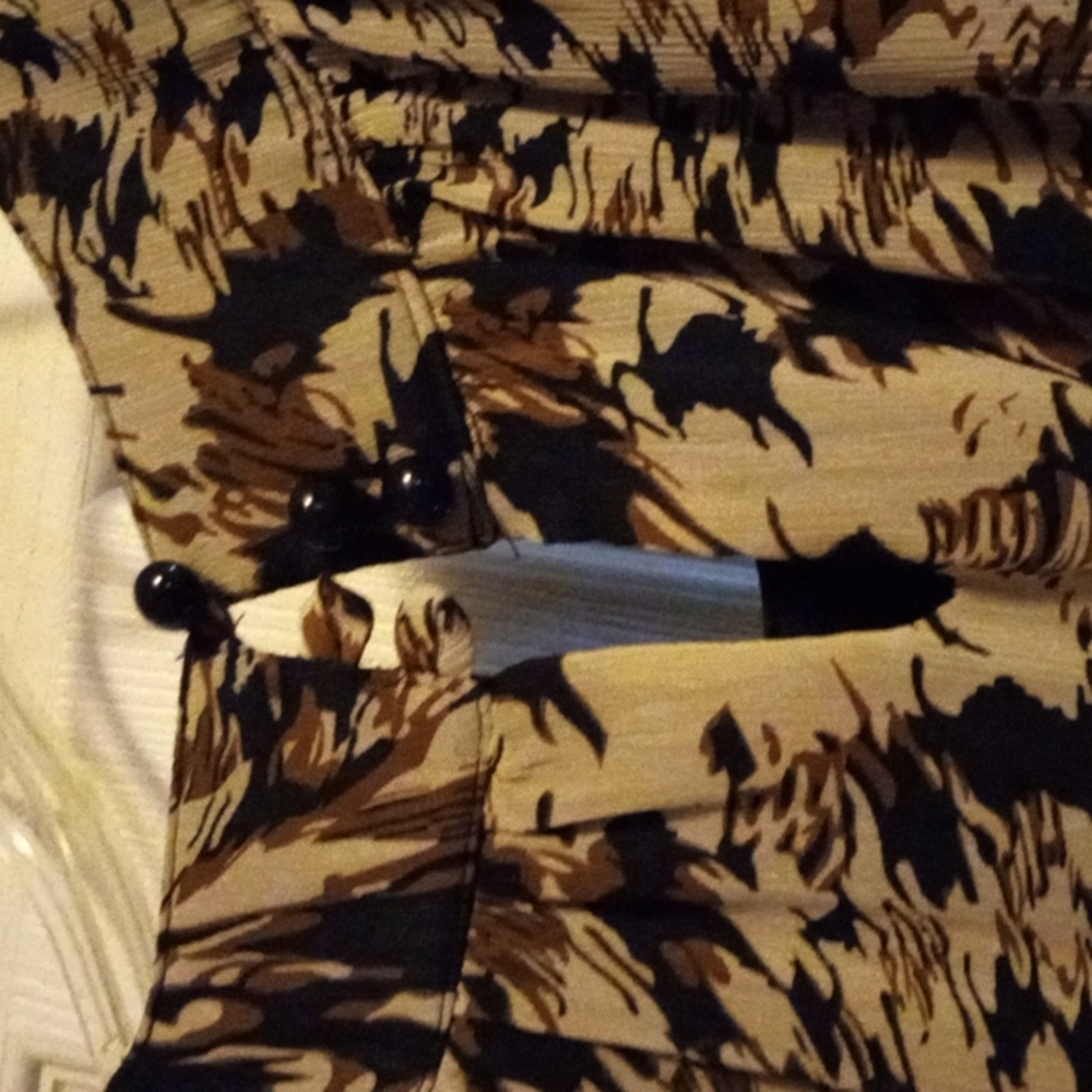 Dress - Picture 3 of 4